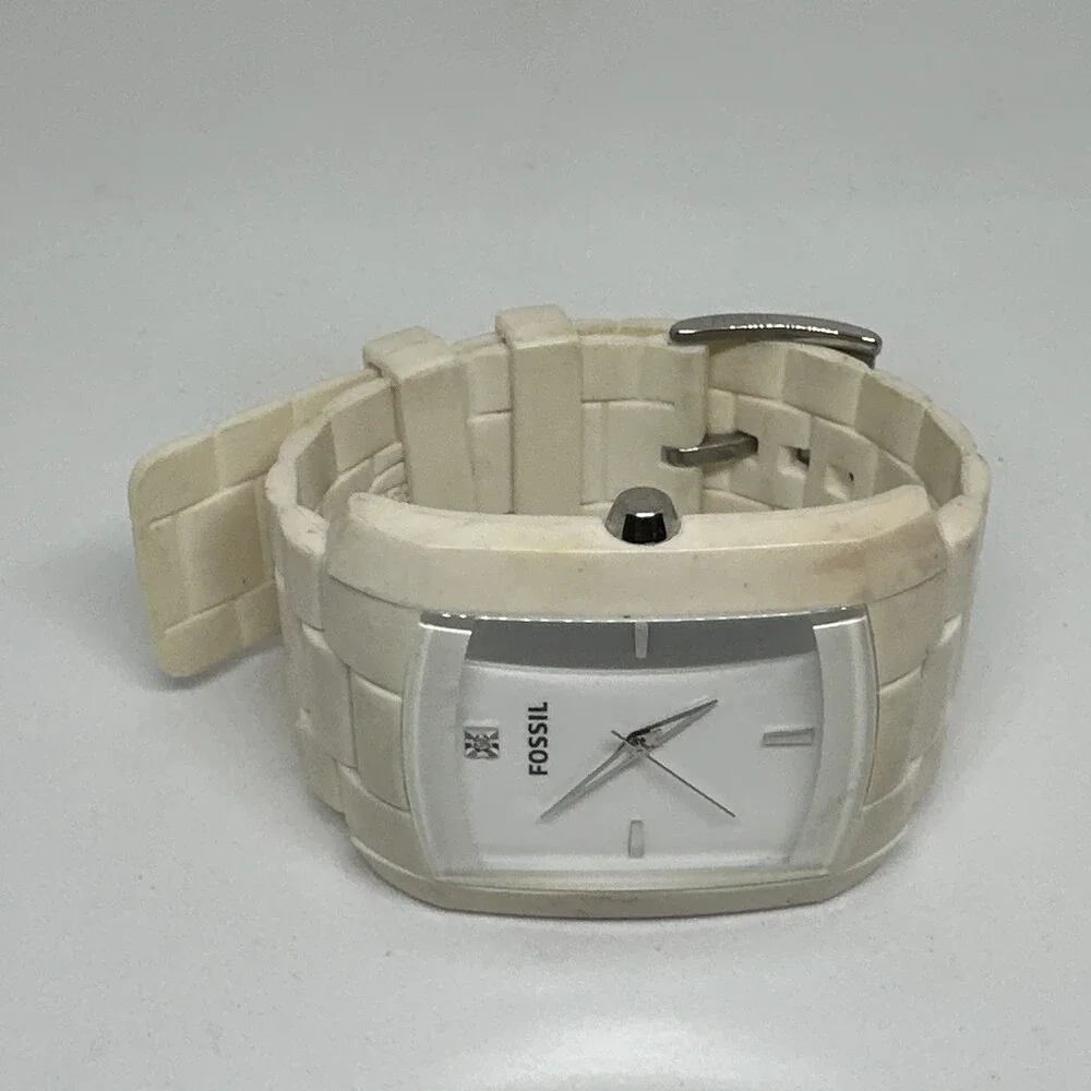 Fossil FS4603 Men's White Silicone Straps Analog Dial Quartz Wristwatch HME573